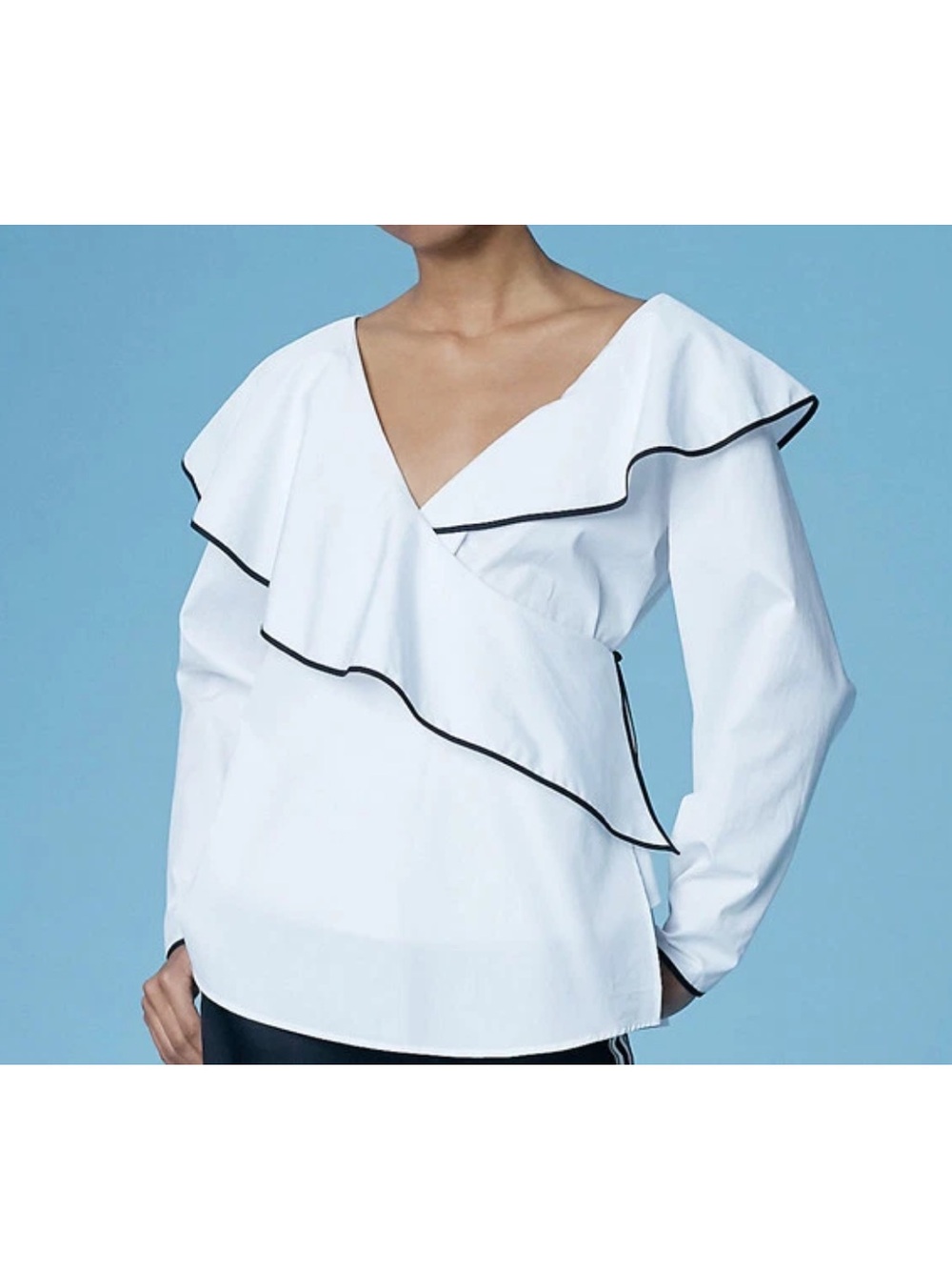 Diane Von Furstenberg 4 M Long Sleeve Wrap Top Wide Arms White Black Cotton